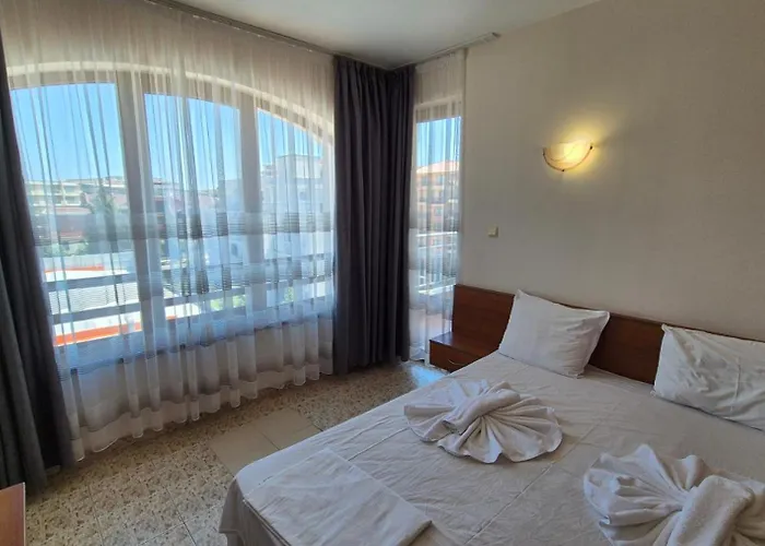 Sb In Royal Dreams Complex Σάνι Μπιτς